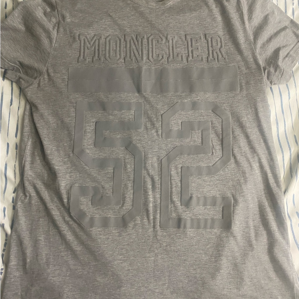 Great quality shirt not my size only worn once.